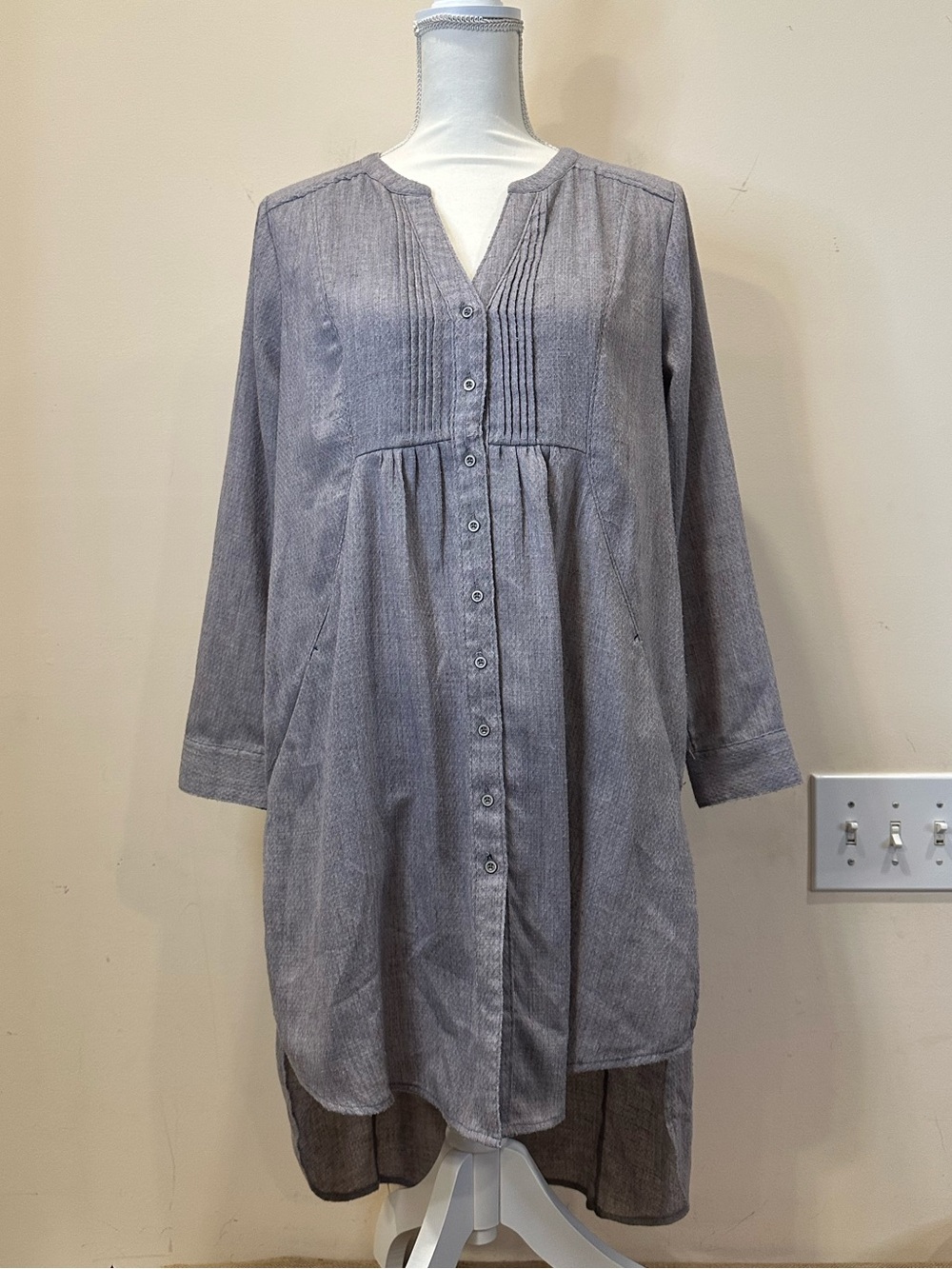 Anthropologie Gray Pintuck Button-Front Tunic